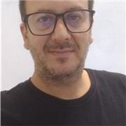 Professor especialista em língua portuguesa